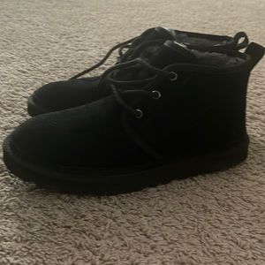 Brand new never worn mens UGG boots size 10